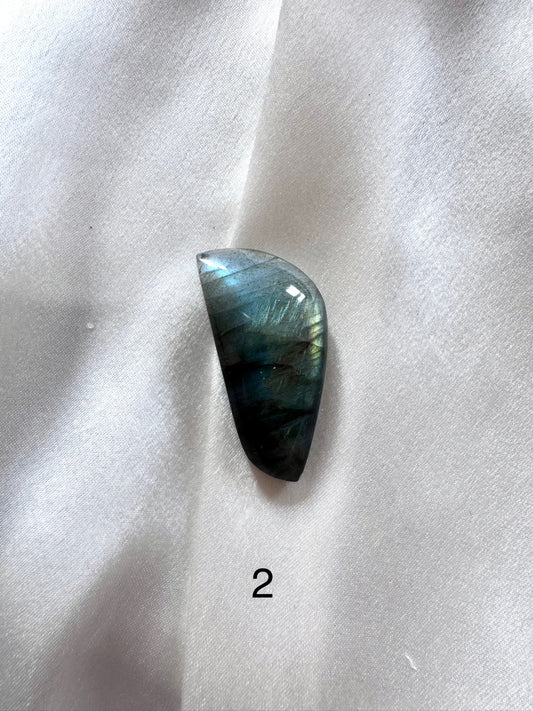 Labradorite Cabochon – 35mm