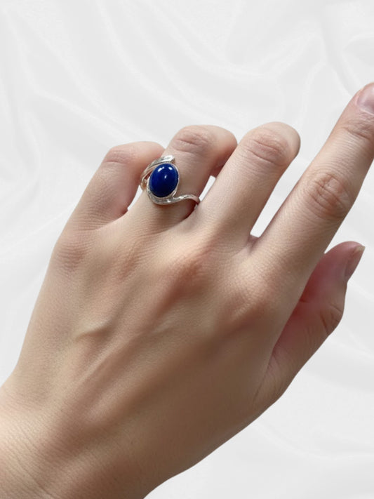 Stunning Lapis Lazuli Ring in 925 Sterling Silver - Adjustable Size