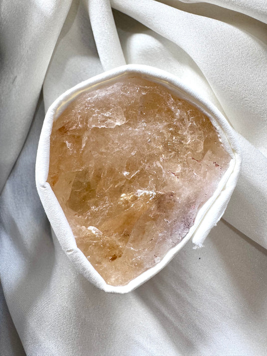 Citrino grezzo – Pietra di luce e felicità