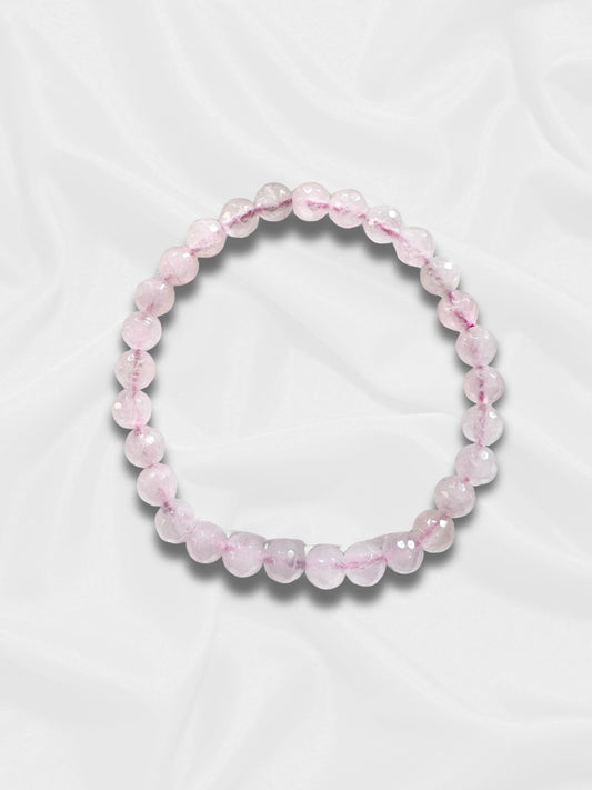 Zartes Armband aus rosa Quarzperlen – Symbol der Liebe und des Friedens