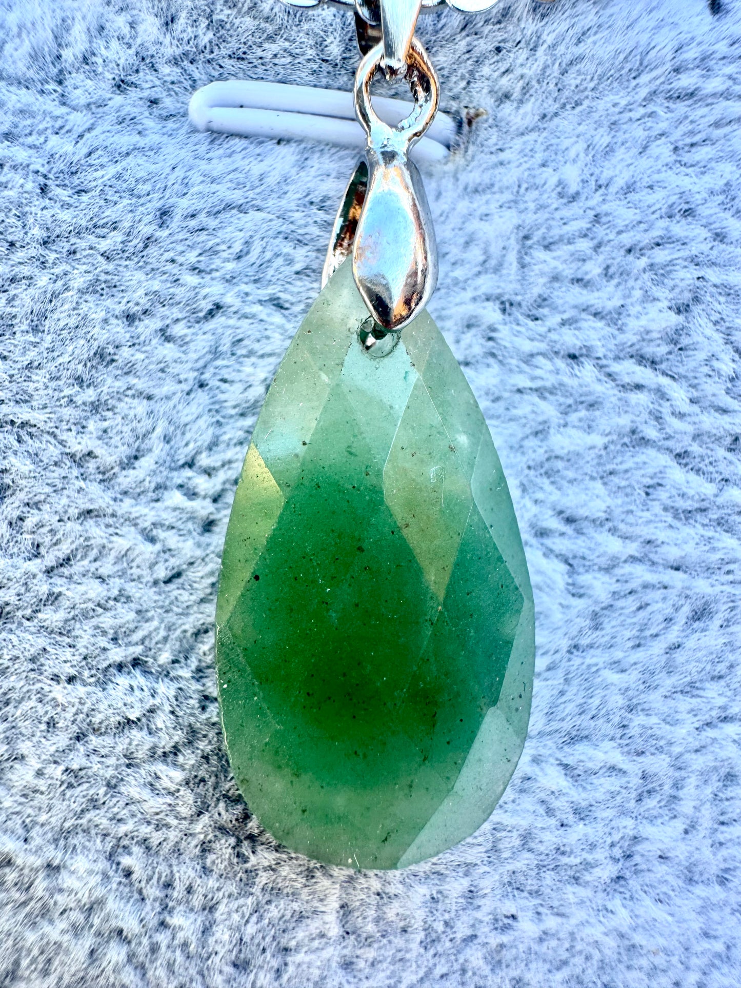 Ciondolo in avventurina verde sfaccettata – Collana in cristallo naturale in acciaio inossidabile | JD Minerals