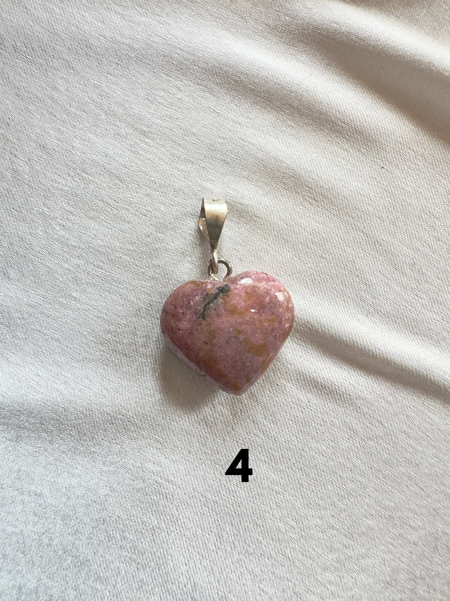 Rhodonit-Herzanhänger – Stein der Liebe und Heilung