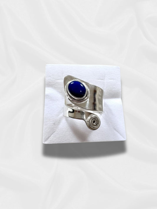 Stunning Lapis Lazuli Ring in 925 Sterling Silver - Adjustable Size