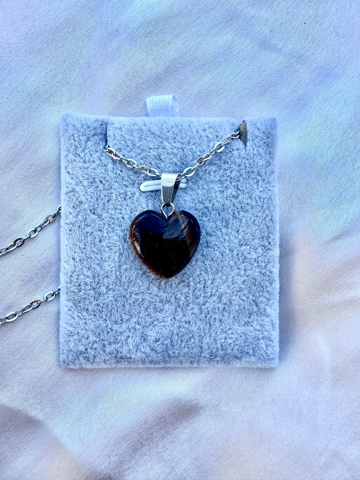 Tigerauge-Anhänger – Halskette aus natürlichem braunem Stein in Edelstahl | JD Minerals